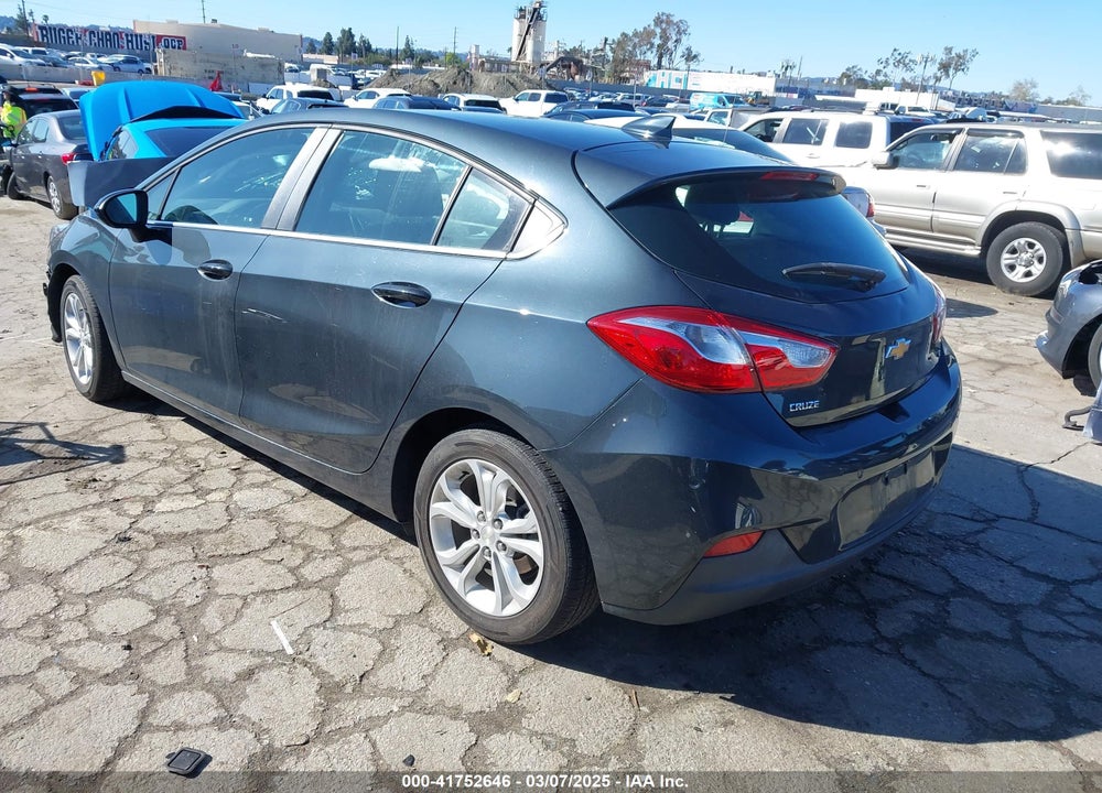 2019 CHEVROLET CRUZE VIN: 3G1BE6SM2KS606126