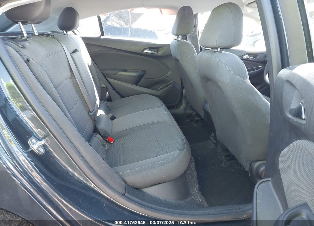 2019 CHEVROLET CRUZE VIN: 3G1BE6SM2KS606126