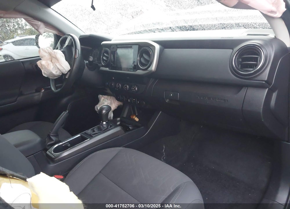 2019 TOYOTA TACOMA VIN: 3TMCZ5AN4KM271105