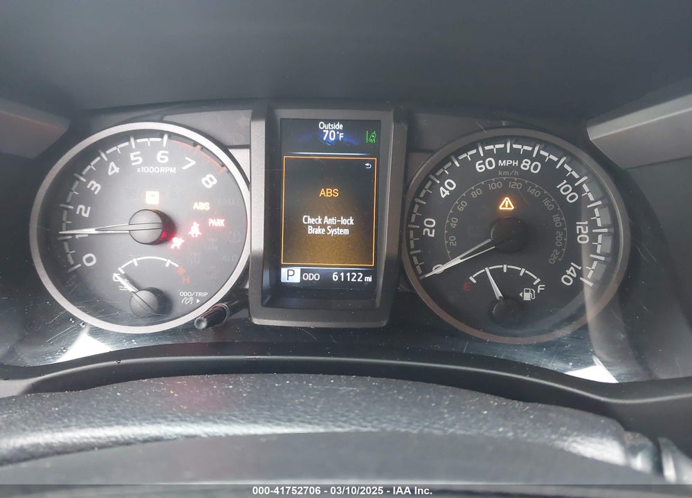2019 TOYOTA TACOMA VIN: 3TMCZ5AN4KM271105