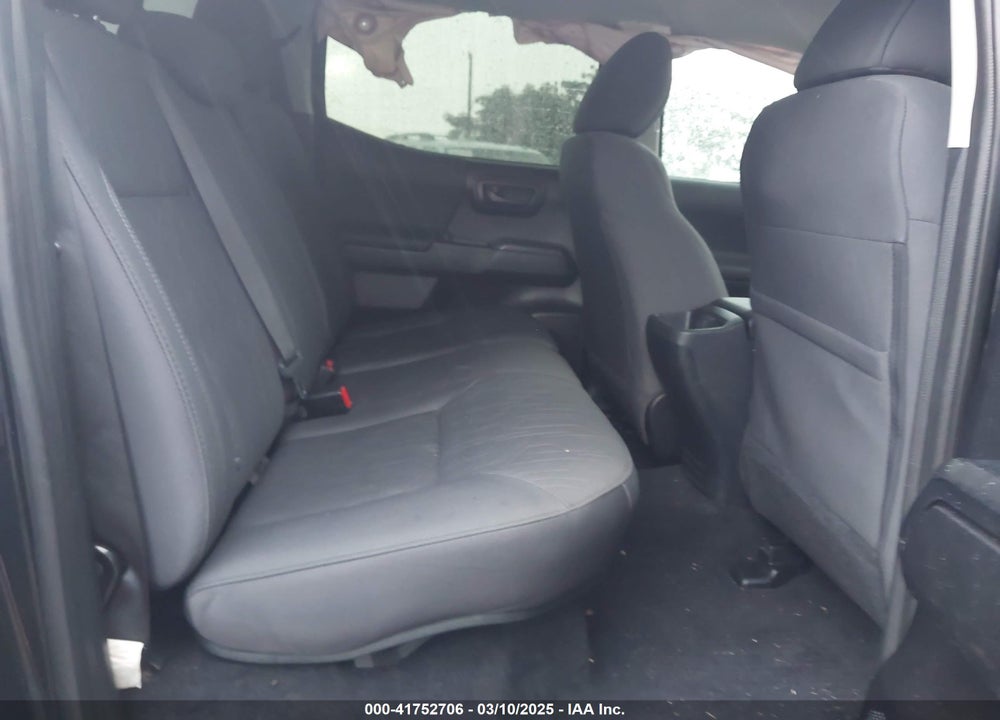 2019 TOYOTA TACOMA VIN: 3TMCZ5AN4KM271105