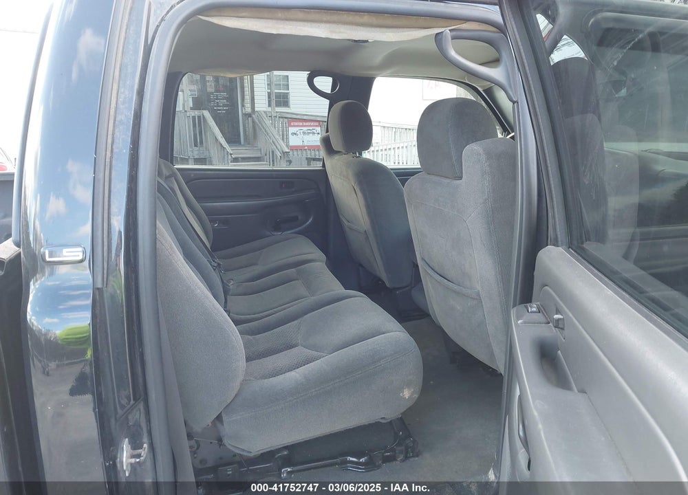 2005 CHEVROLET SILVERADO 2500HD LS VIN: 1GCHK23U35F826160