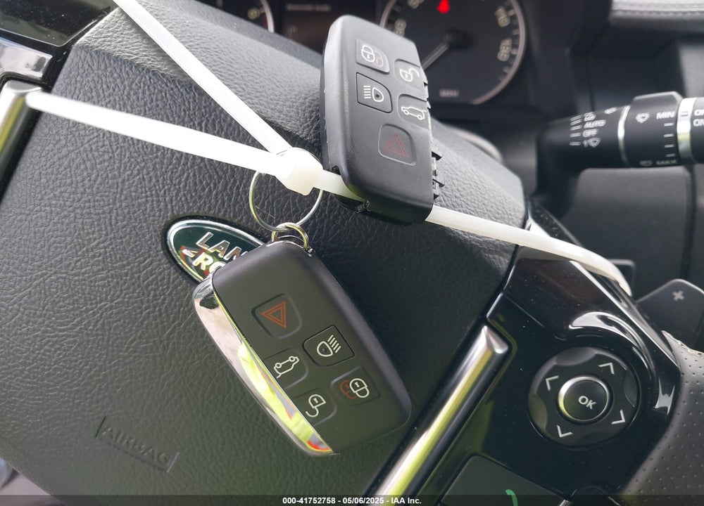 2015 LAND ROVER LR4 VIN: SALAK2V67FA748019
