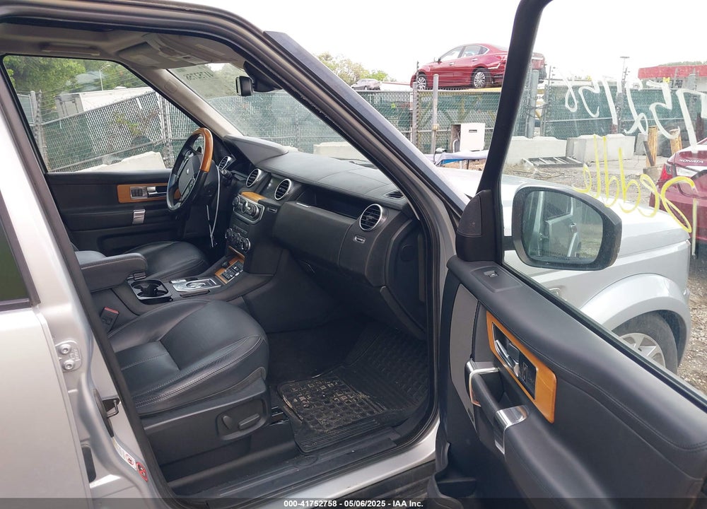 2015 LAND ROVER LR4 VIN: SALAK2V67FA748019