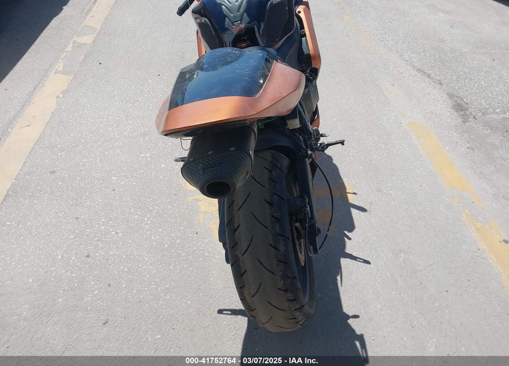 2005 HONDA CBR600 RR VIN: JH2PC37085M200371