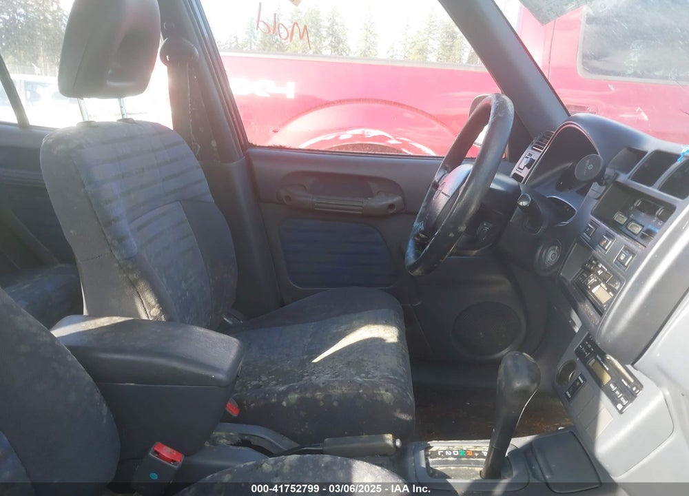 1997 TOYOTA RAV4 VIN: JT3HP10V5V7038536
