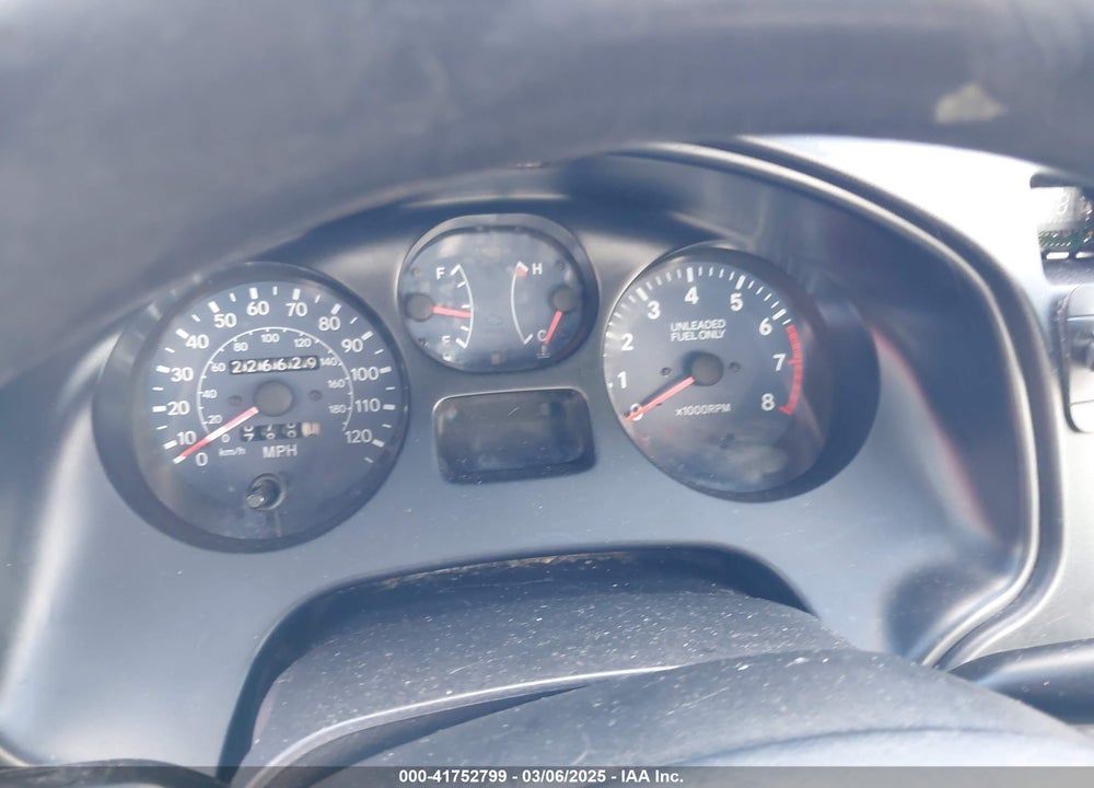 1997 TOYOTA RAV4 VIN: JT3HP10V5V7038536