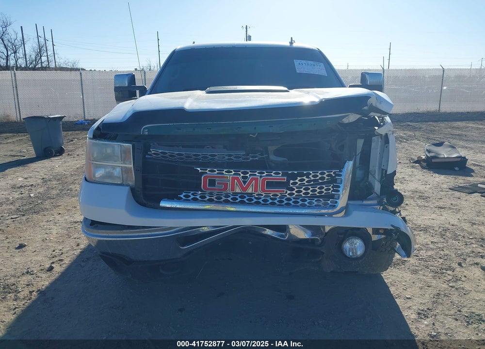 2013 GMC SIERRA 2500HD WORK TRUCK VIN: 1GT22ZCGXDZ239587