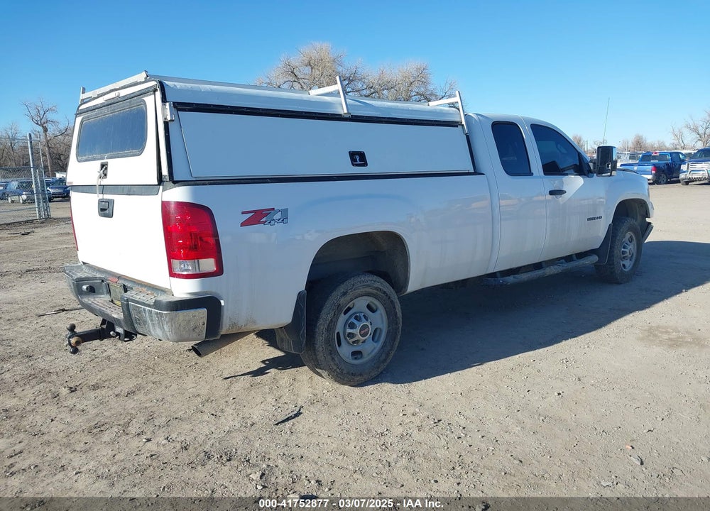2013 GMC SIERRA 2500HD WORK TRUCK VIN: 1GT22ZCGXDZ239587