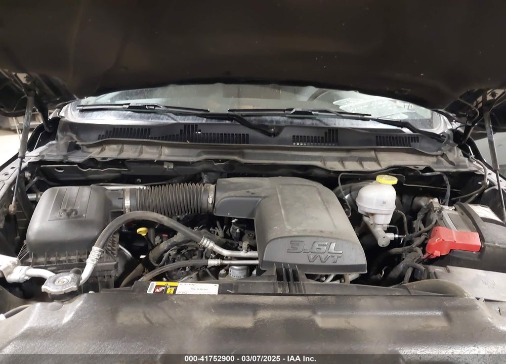 2024 RAM 1500 CLASSIC VIN: 1C6RR7GGXRS124813