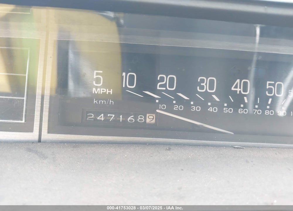1985 OLDSMOBILE 98 VIN: 1G3CW6935F1319814