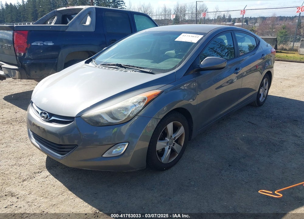 2013 HYUNDAI ELANTRA VIN: 5NPDH4AE6DH206198