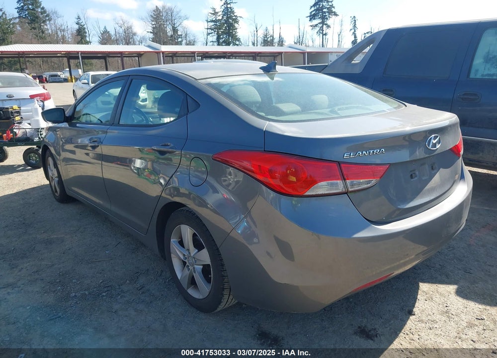 2013 HYUNDAI ELANTRA VIN: 5NPDH4AE6DH206198