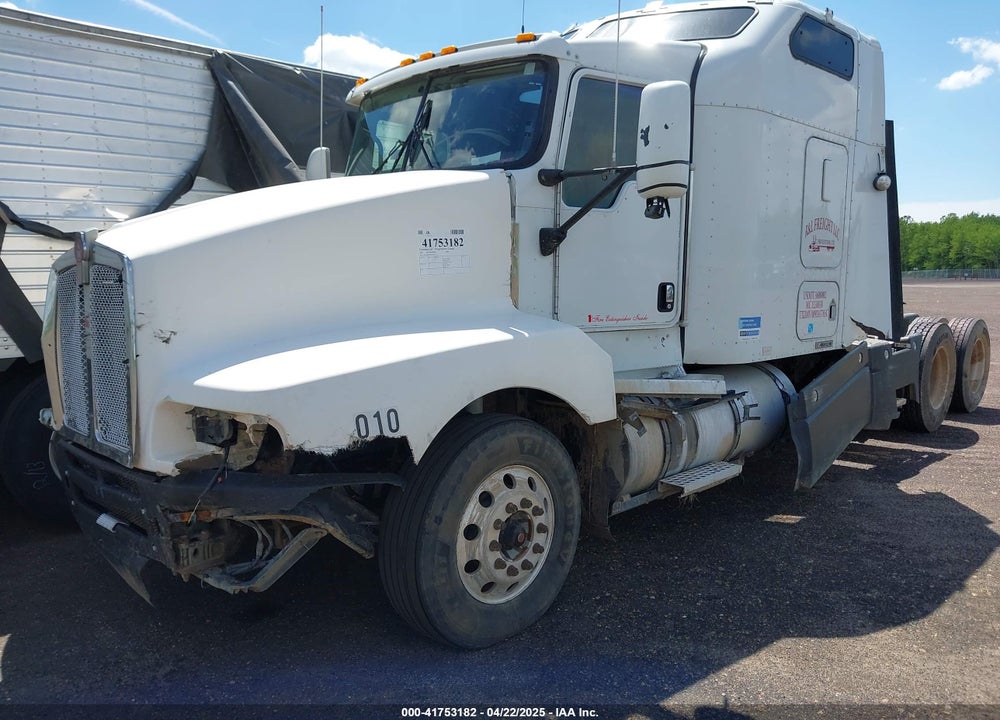 2007 KENWORTH T600 T600 VIN: 1XKADB9X47J193573