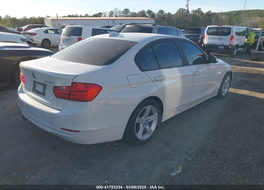 2013 BMW 328I VIN: WBA3A5C57DF601453