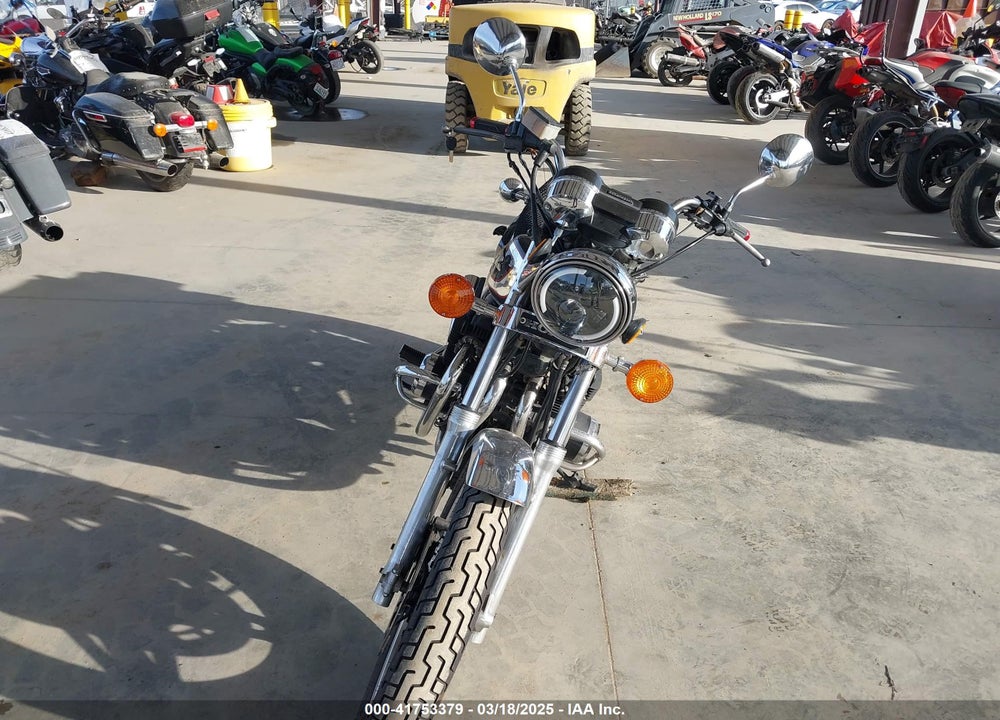 1982 HONDA CB650 VIN: JH2RC0801CM004582