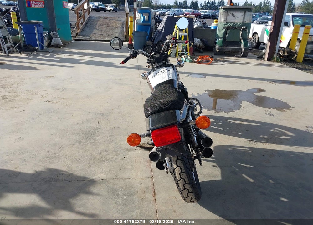 1982 HONDA CB650 VIN: JH2RC0801CM004582