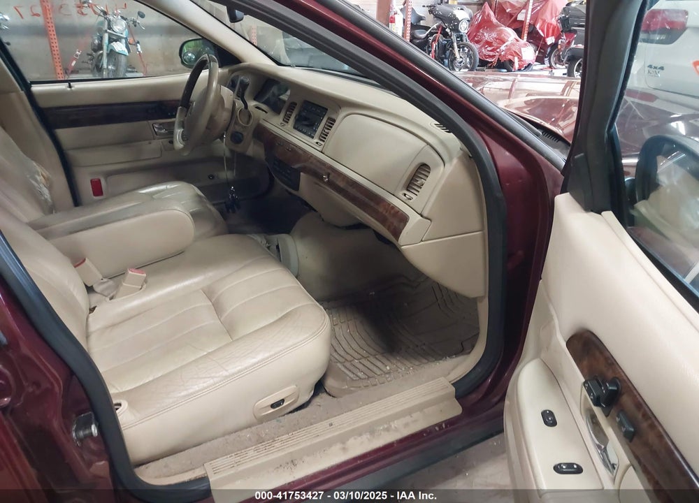 2008 MERCURY GRAND MARQUIS VIN: 2MEHM75V58X608743
