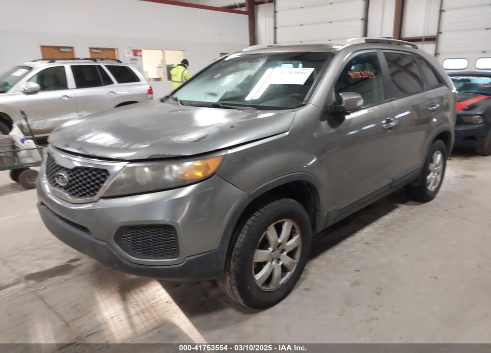 2011 KIA SORENTO VIN: 5XYKT4A2XBG113975