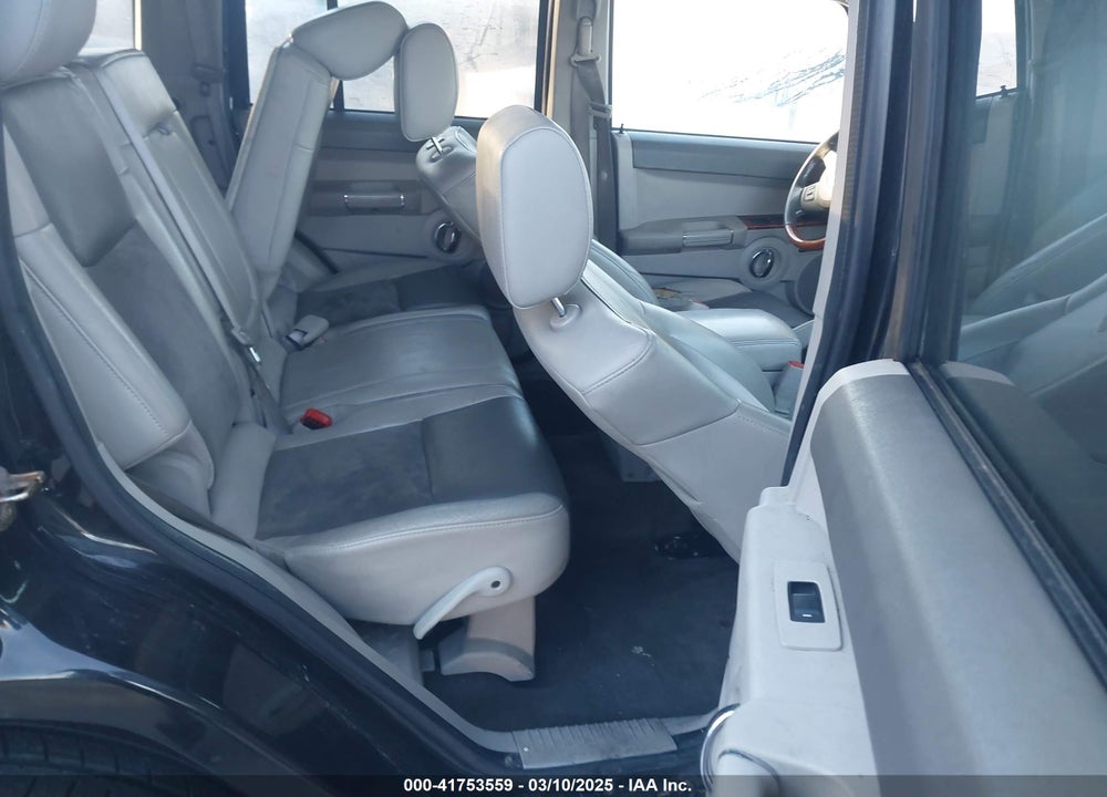 2007 JEEP COMMANDER OVERLAND VIN: 1J8HG682X7C610819