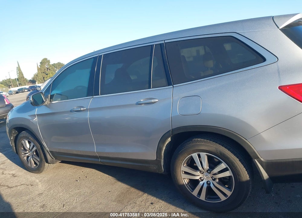 2018 HONDA PILOT VIN: 5FNYF5H38JB000344