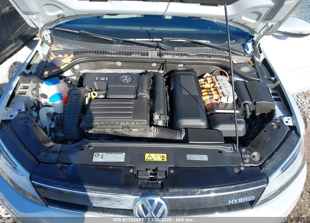 2013 VOLKSWAGEN JETTA HYBRID VIN: 3VW637AJ6DM225167