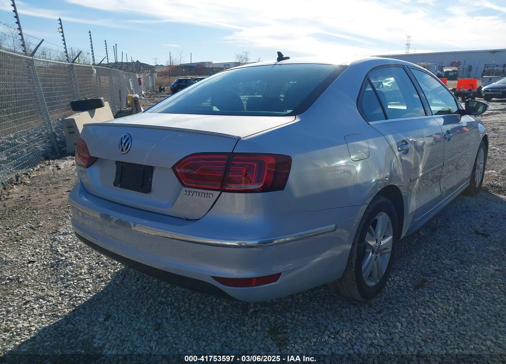 2013 VOLKSWAGEN JETTA HYBRID VIN: 3VW637AJ6DM225167