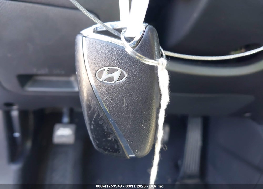 2017 HYUNDAI SANTA FE SPORT 2.4L VIN: 5XYZU3LBXHG495307