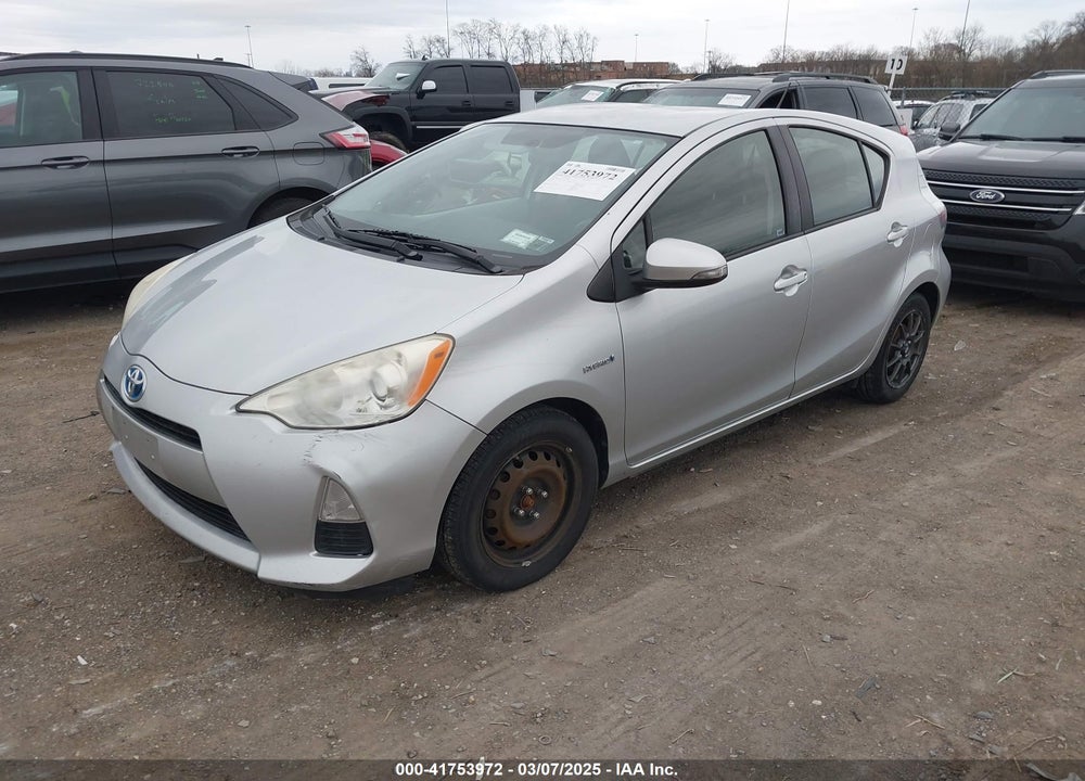 2014 TOYOTA PRIUS C VIN: JTDKDTB35E1557798