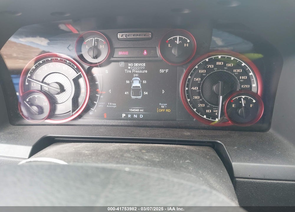 2017 RAM 1500 VIN: 1C6RR7YT3HS572725