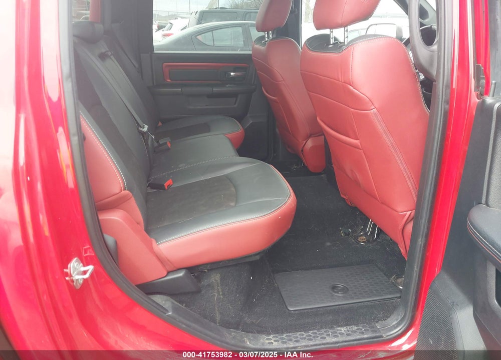 2017 RAM 1500 VIN: 1C6RR7YT3HS572725