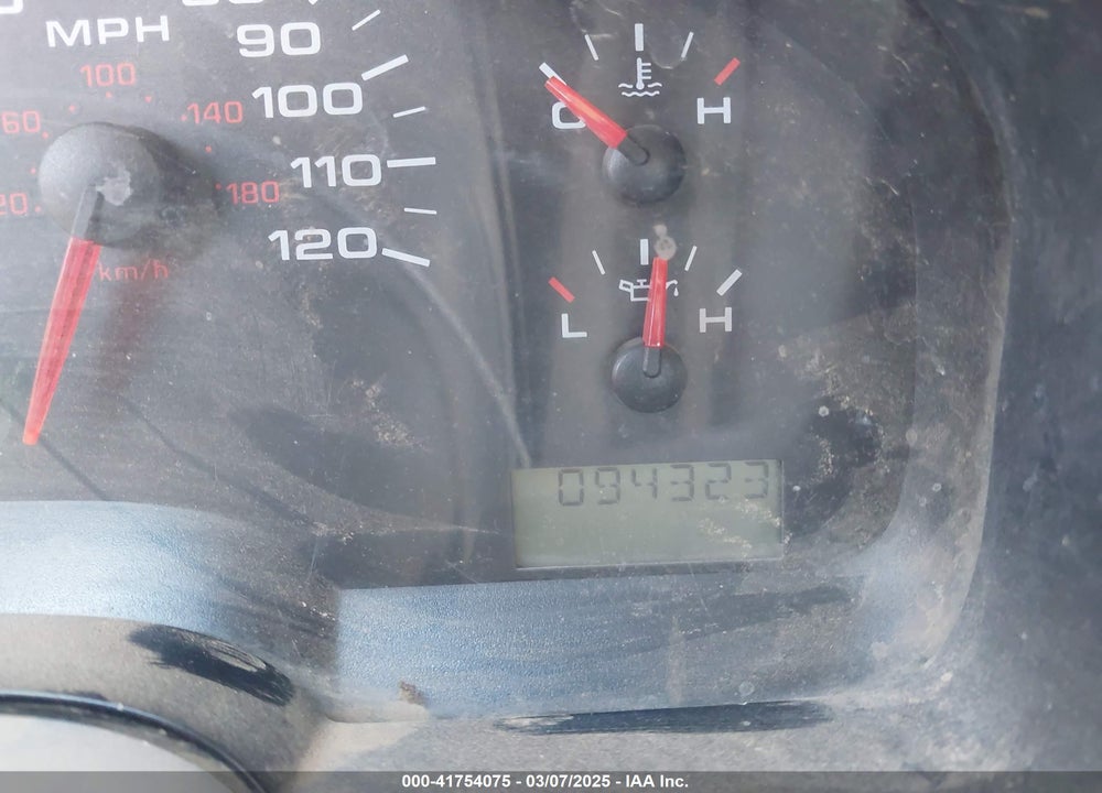 2005 FORD F-150 XLT VIN: 1FTRW12W65FA14163