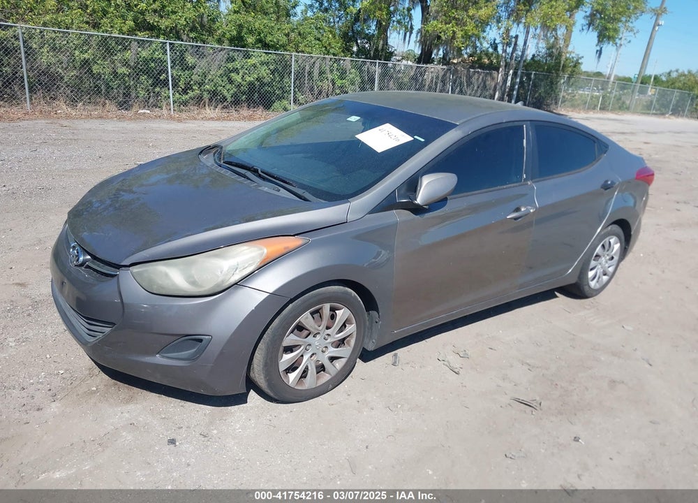 2013 HYUNDAI ELANTRA VIN: 5NPDH4AE1DH213138