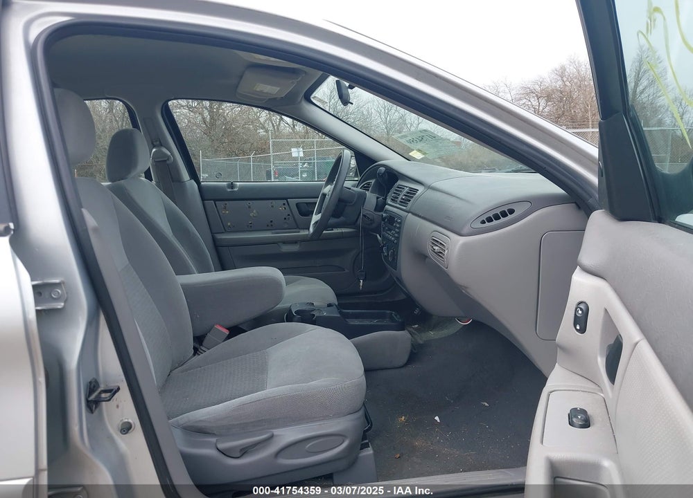 2004 FORD TAURUS VIN: 1FAFP532X4G176573