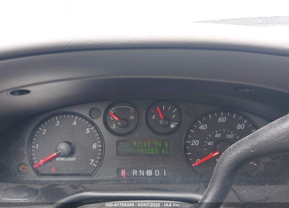2004 FORD TAURUS VIN: 1FAFP532X4G176573