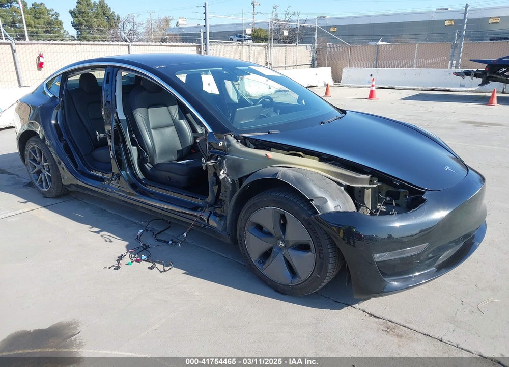 2018 TESLA MODEL 3 LONG RANGE/MID RANGE VIN: 5YJ3E1EA4JF069895