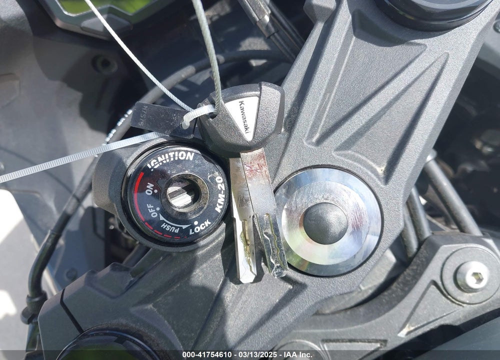2025 KAWASAKI ZX636 VIN: JKBZXJK17SA008713