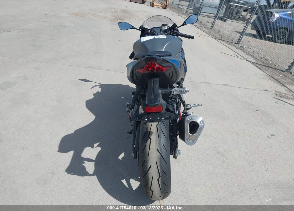 2025 KAWASAKI ZX636 VIN: JKBZXJK17SA008713