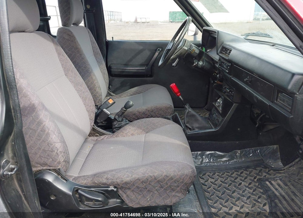 1984 DATSUN 720 KING CAB 4X4 VIN: JN6ND06Y7EW002272