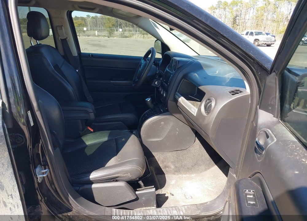 2015 JEEP COMPASS VIN: 1C4NJCBA9FD211046