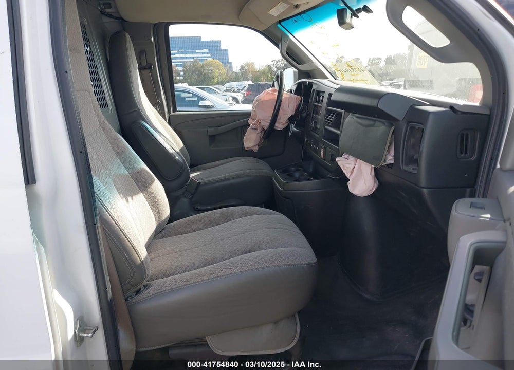 2017 CHEVROLET EXPRESS 2500 VIN: 1GCWGAFG4H1221171
