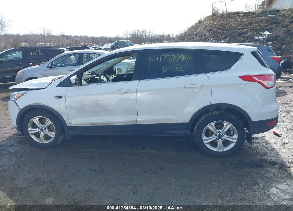 2016 FORD ESCAPE SE VIN: 1FMCU9GX0GUB38323
