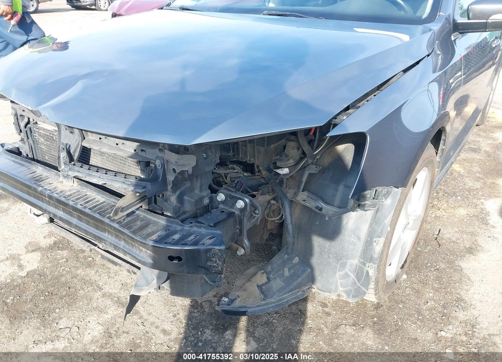 2014 VOLKSWAGEN JETTA VIN: 3VWLL7AJ9EM435735