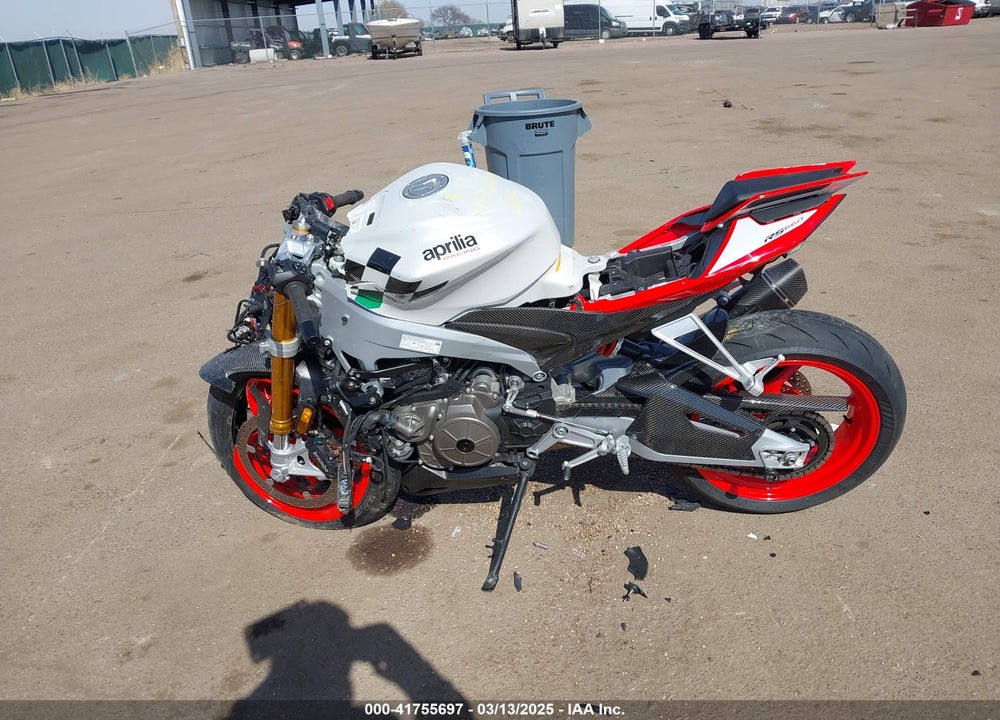 2024 APRILIA RS 660 EXTREMA VIN: ZD4KSUR09RS000193