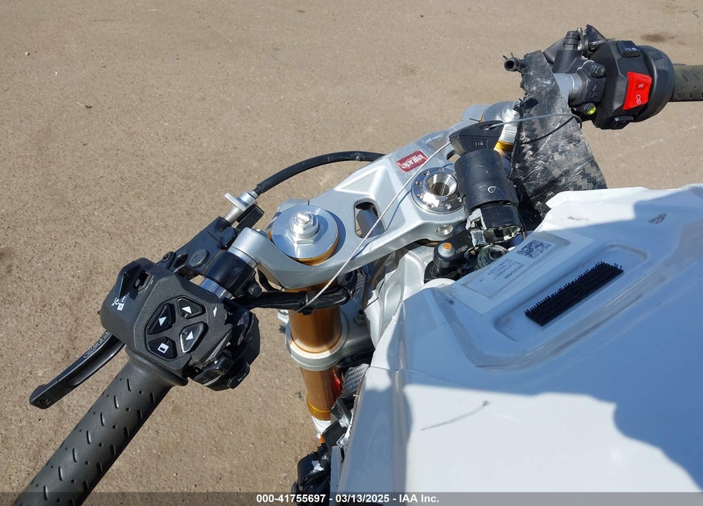 2024 APRILIA RS 660 EXTREMA VIN: ZD4KSUR09RS000193