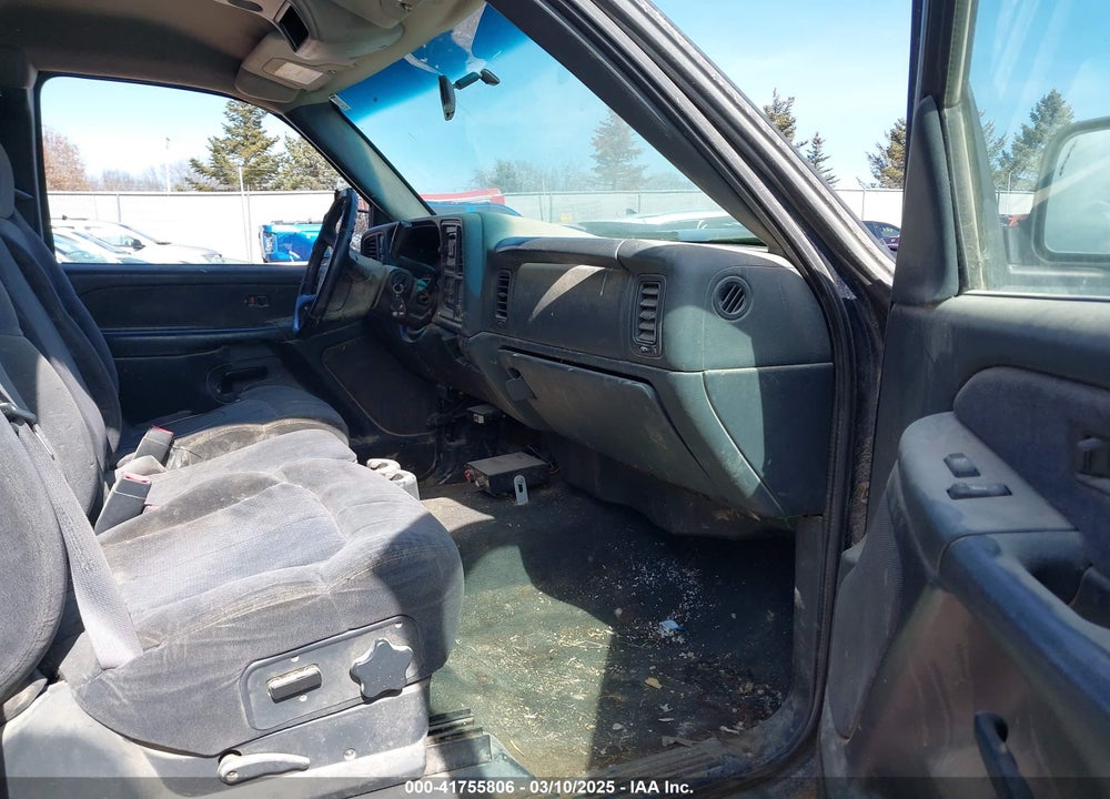 2001 CHEVROLET SILVERADO 2500HD VIN: 1GCHK29111E313566