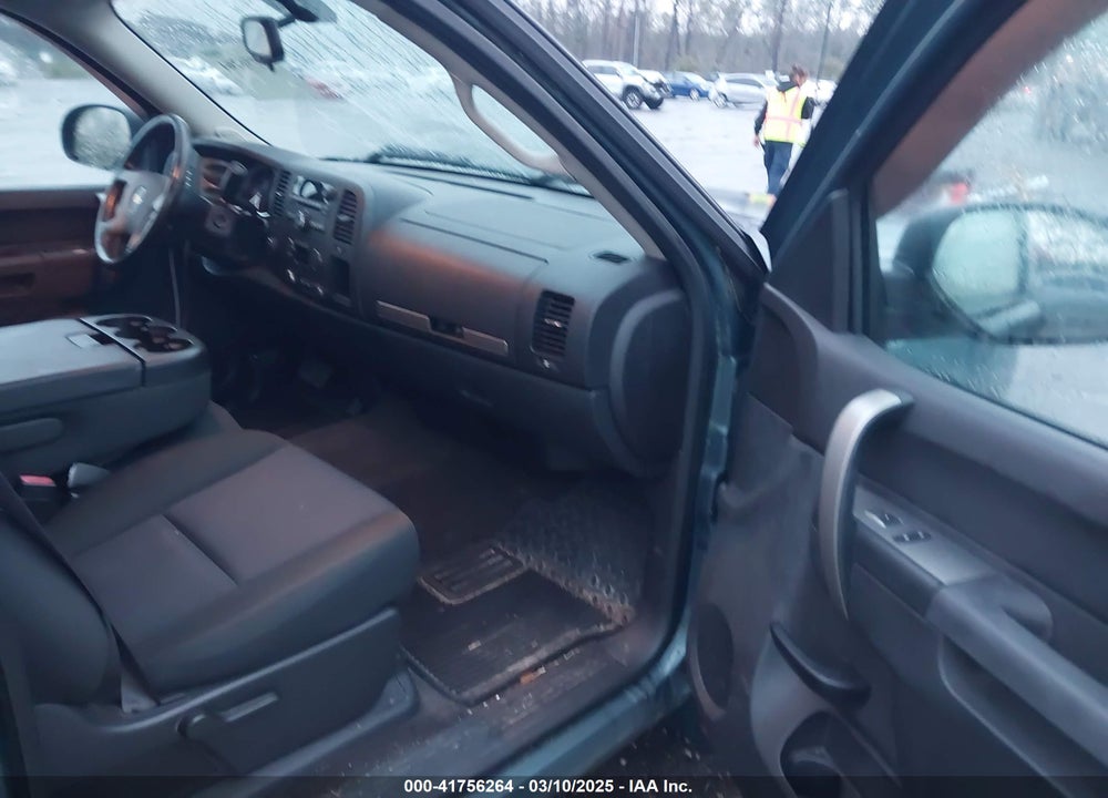 2013 CHEVROLET SILVERADO VIN: 3GCPKSE73DG202164