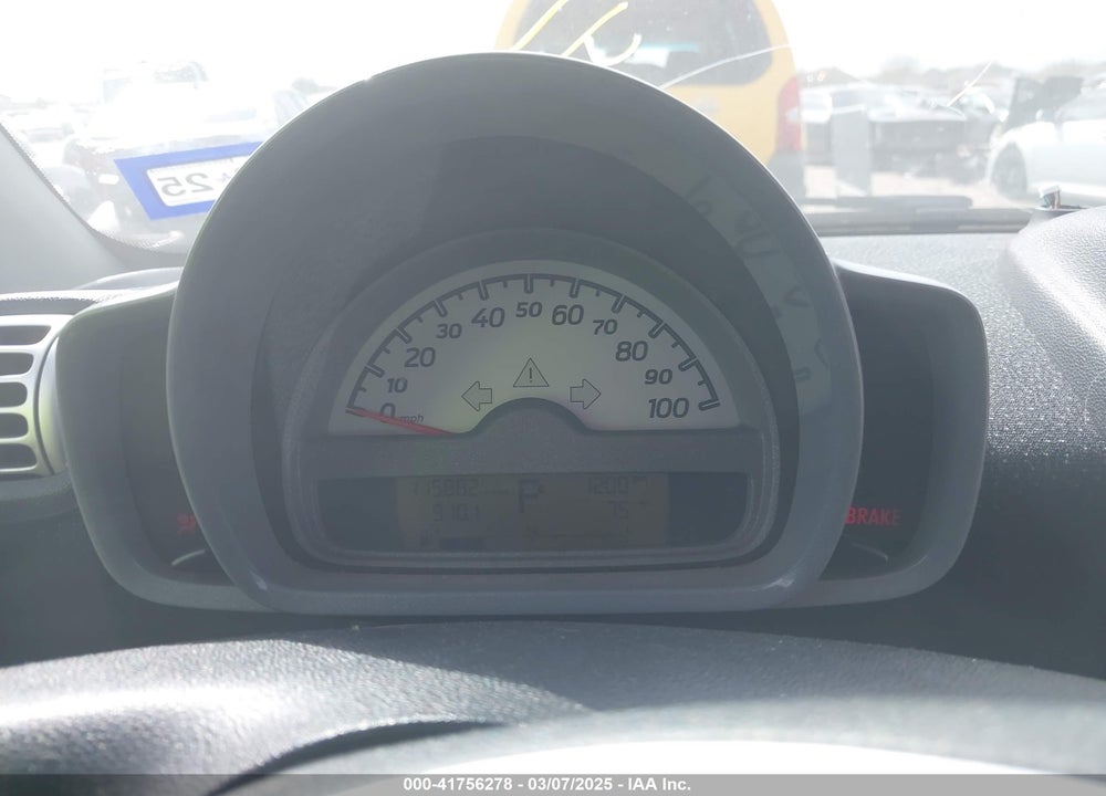 2009 SMART FORTWO VIN: WMEEJ31XX9K266564