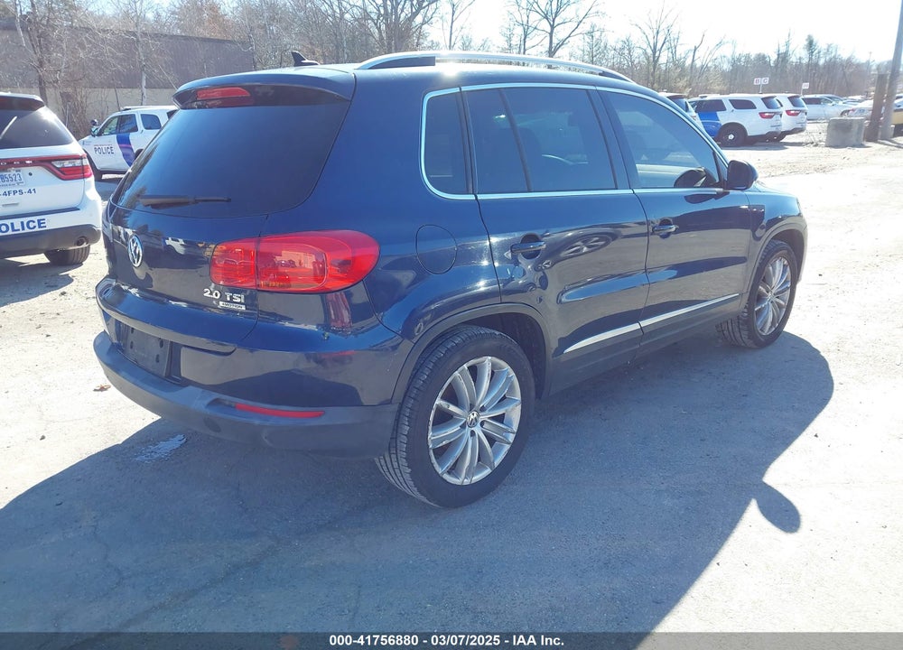 2012 VOLKSWAGEN TIGUAN SE W/SUNROOF & NAV VIN: WVGBV7AX9CW603430