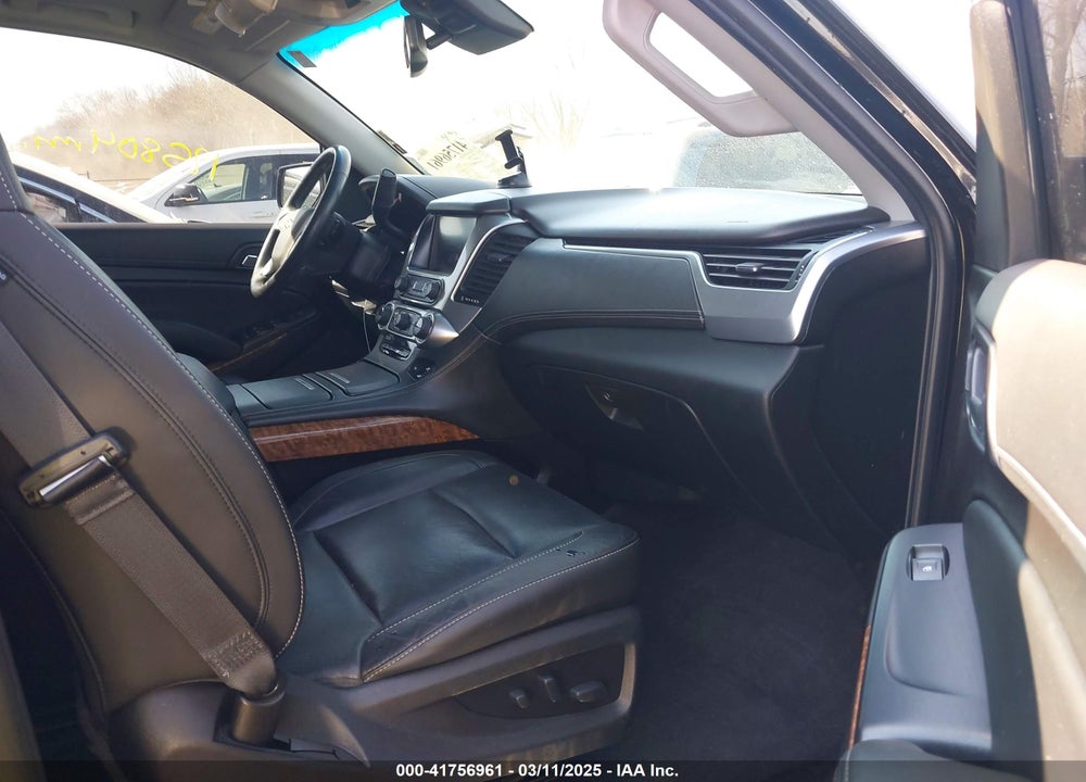 2019 CHEVROLET TAHOE VIN: 1GNSKCKC4KR125987